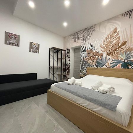 Il Vicolo Di Paola Apartment Catania Bagian luar foto
