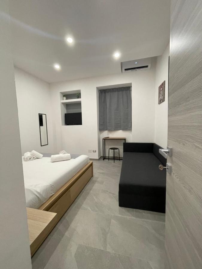 Il Vicolo Di Paola Apartment Catania Bagian luar foto